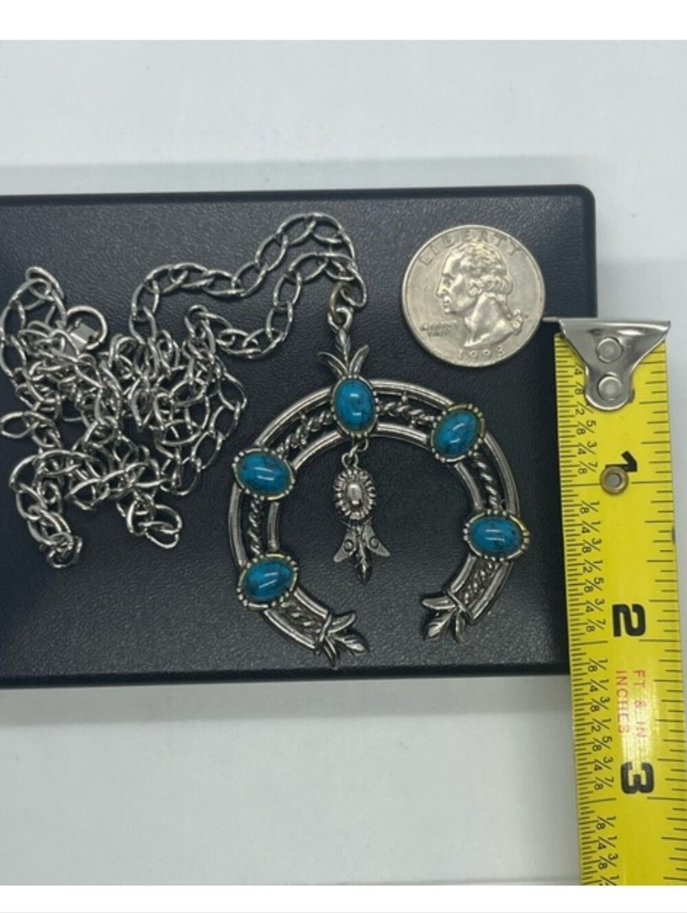 Vintage Southwestern-style Naja pendant necklace - Picture 5 of 5